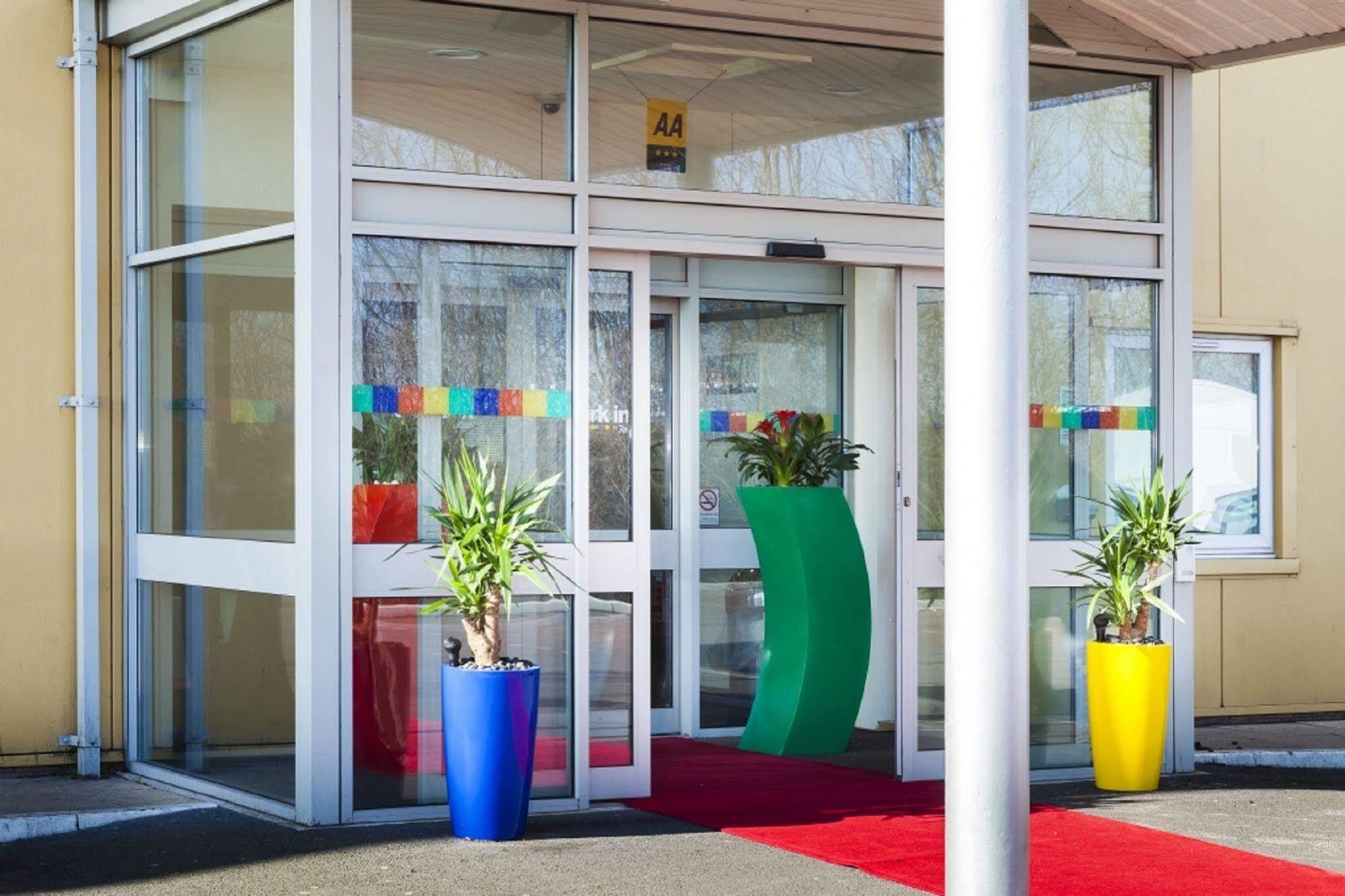 Doncaster International Hotel By Roomsbooked Exterior photo