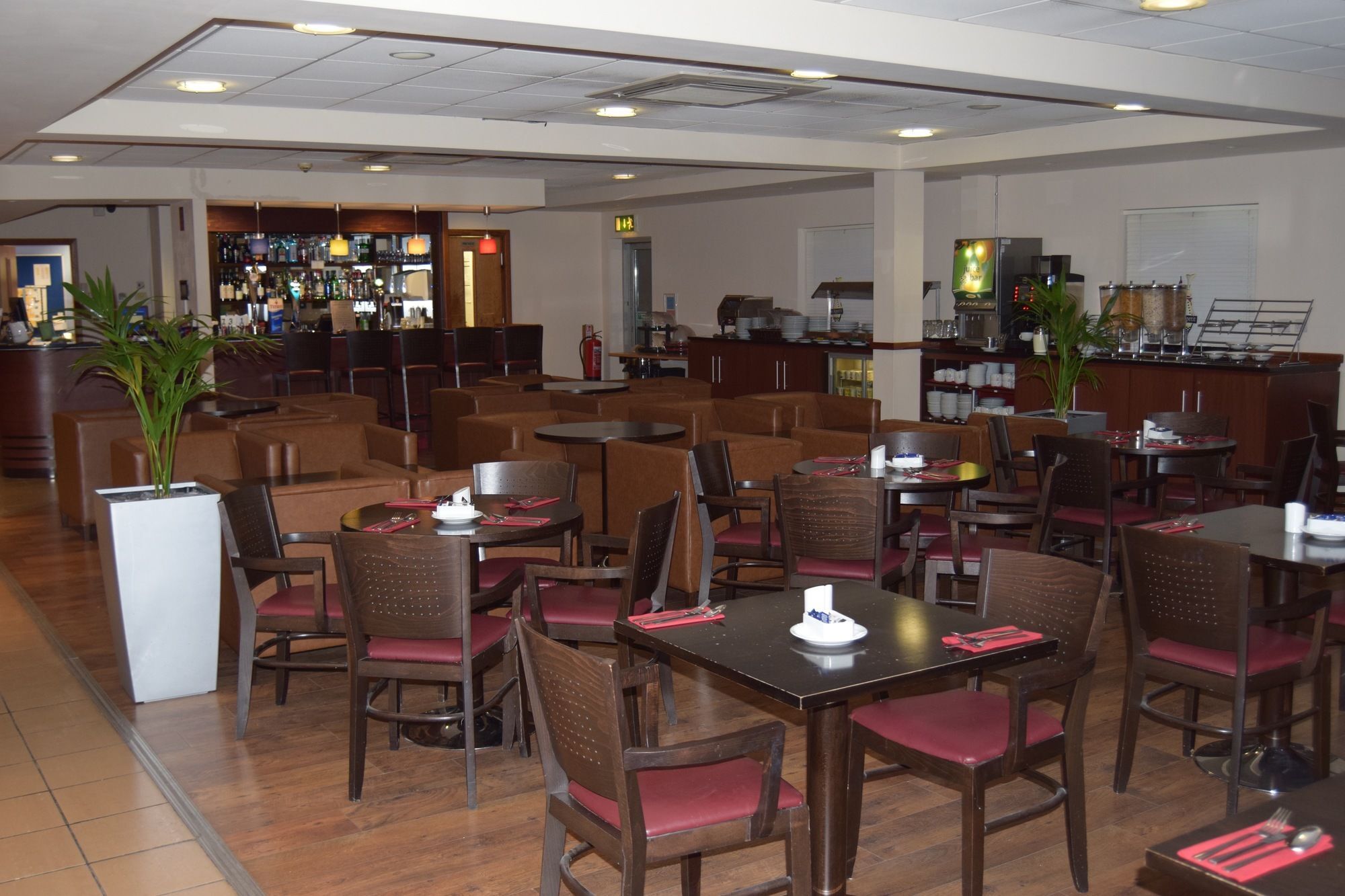 Doncaster International Hotel By Roomsbooked Exterior photo
