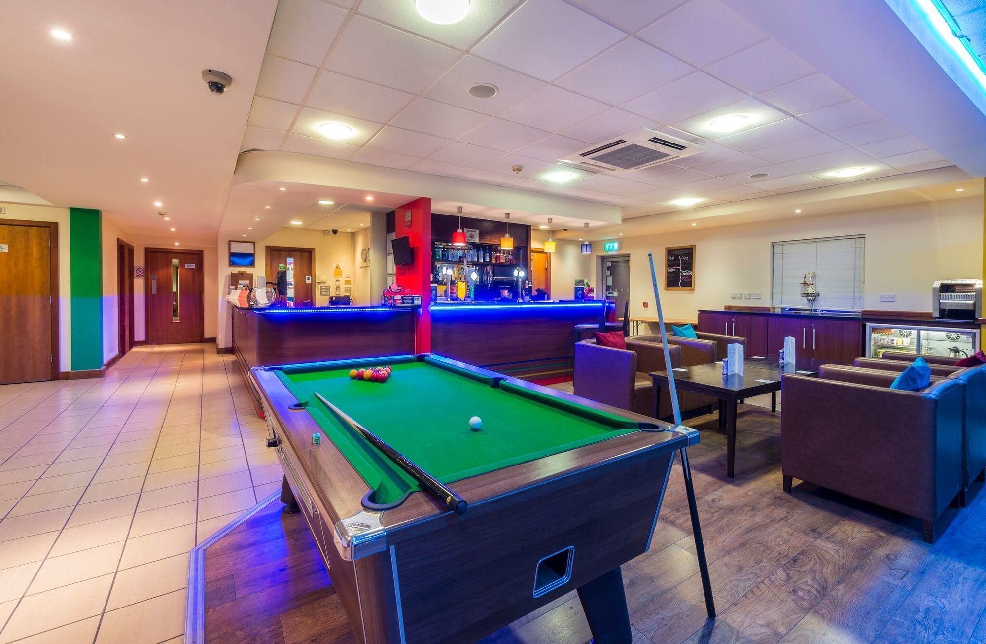 Doncaster International Hotel By Roomsbooked Exterior photo